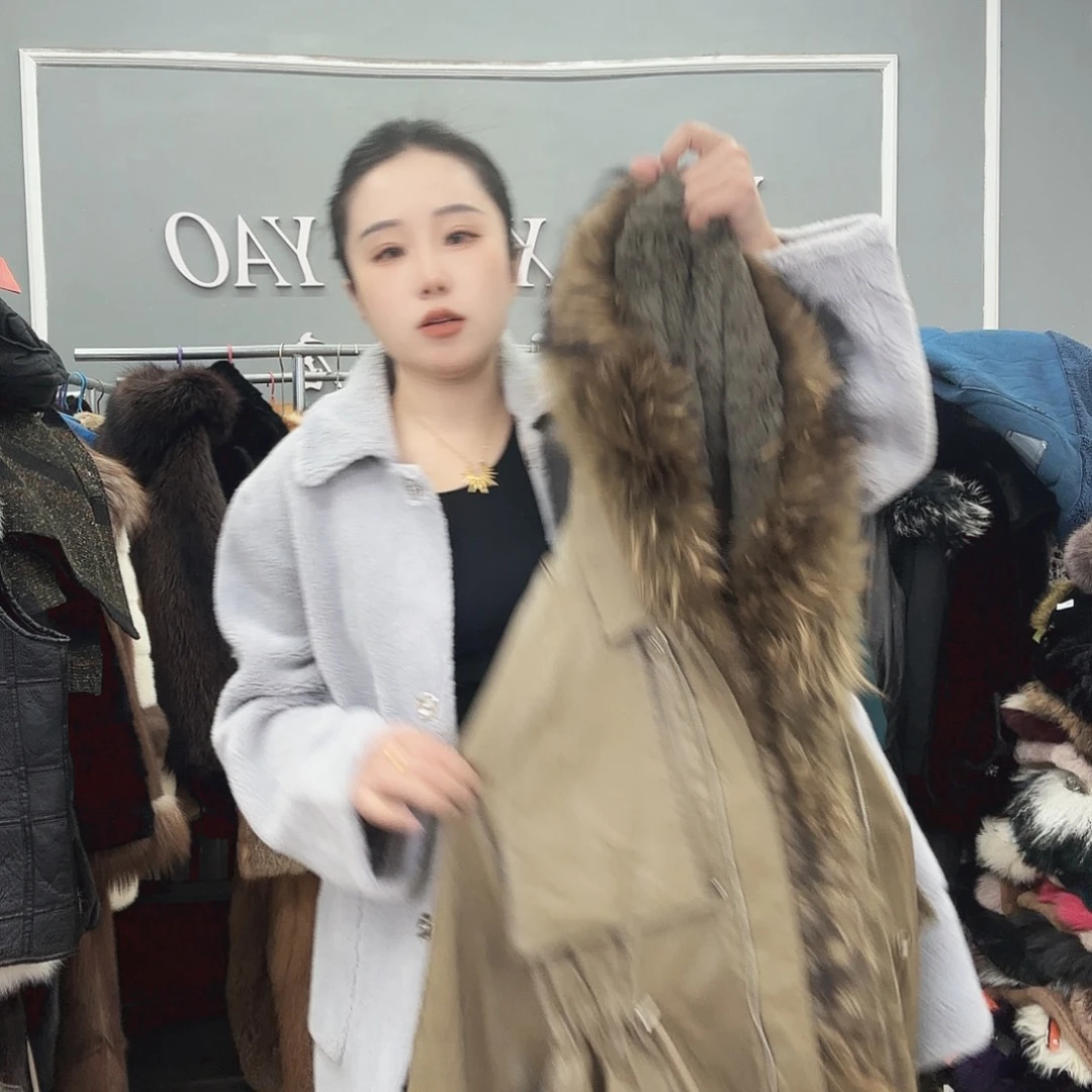 姚小妖家高端皮草