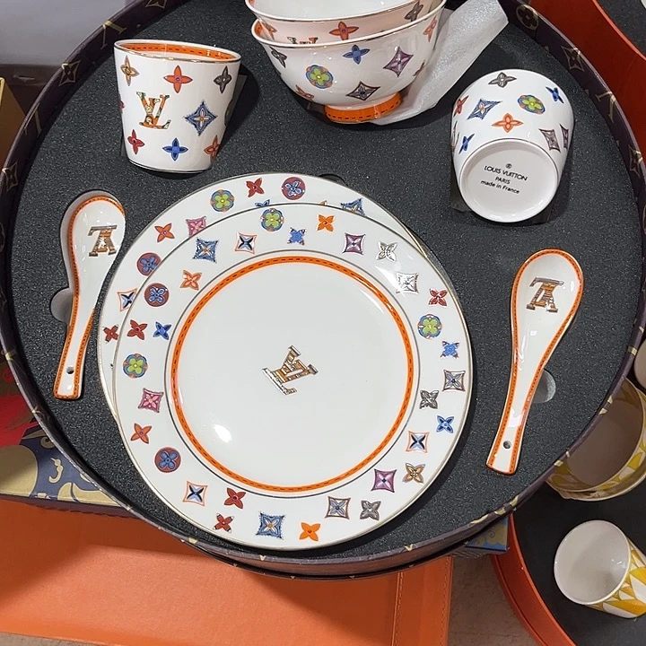 瓷片书斋的主人是一位