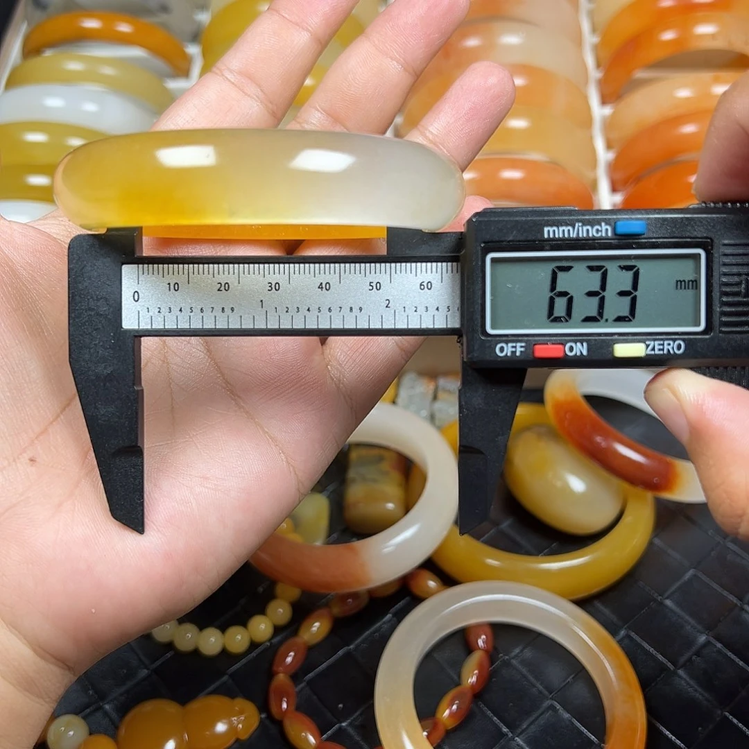 石英质玉（黄龙玉）未镶嵌手镯