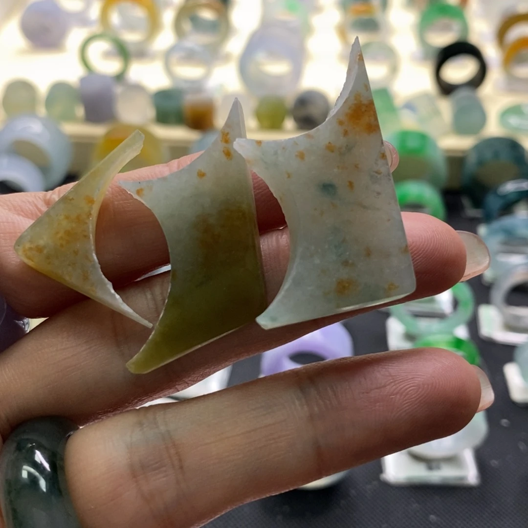 定制翡翠未镶嵌水***灵翡翠