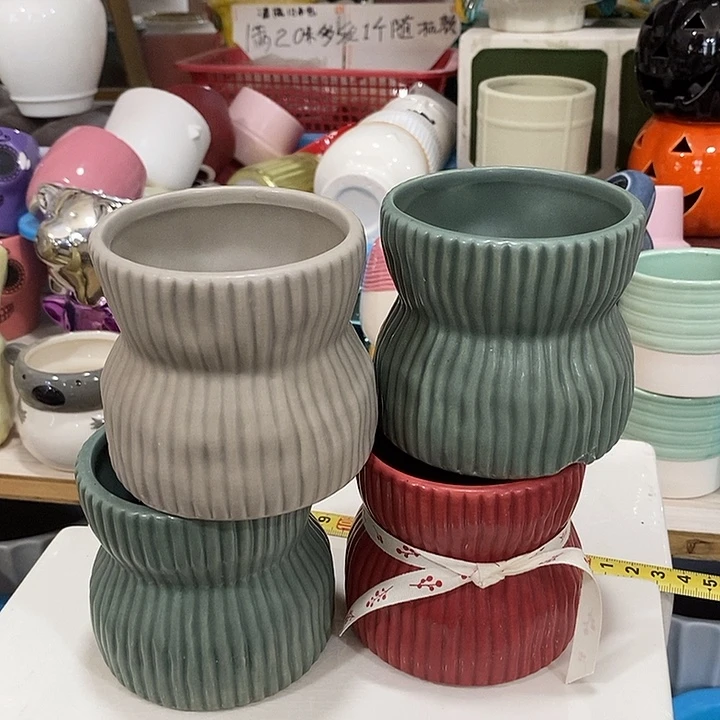 摆件陶盆有孔 瑕疵介意勿拍