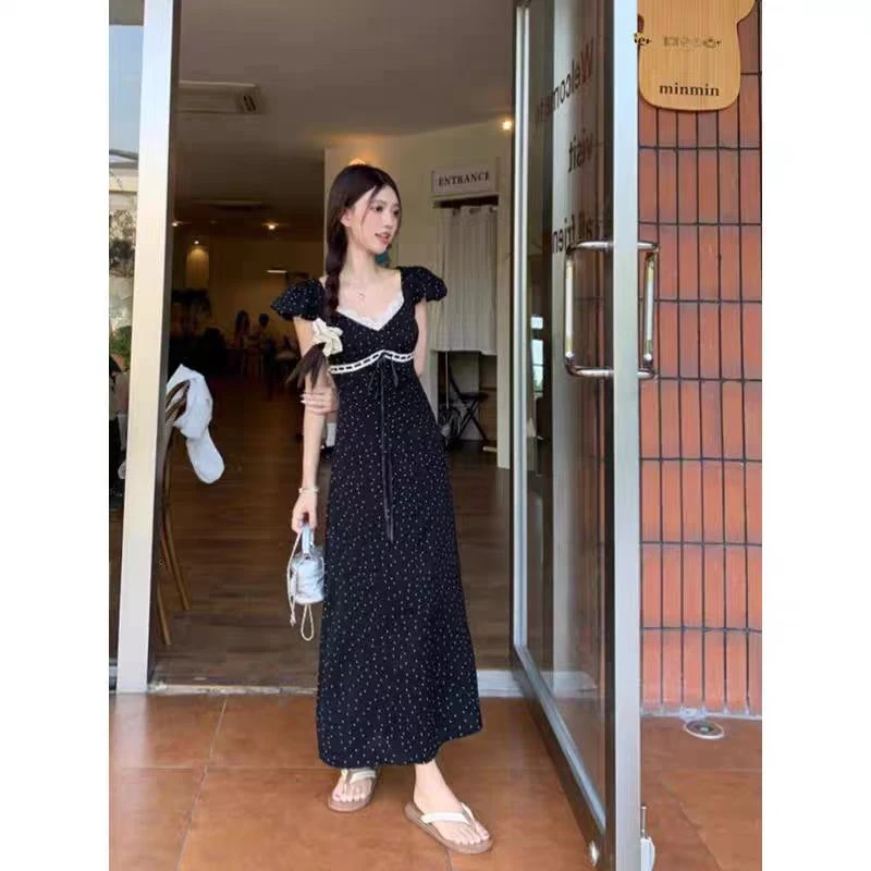 茶歇推荐法式黑色波点连衣裙夏季新款超好看梨形身材收腰长裙