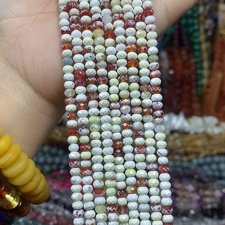 玛瑙/玉髓未镶嵌珠宝半成品奶皮玛瑙切面车轮卡4mm一条