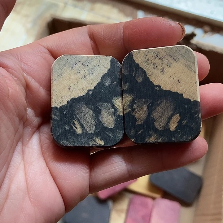 木飞*山黑白檀浮木木木木木木