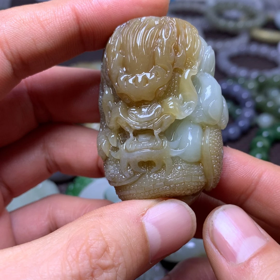 颈饰未镶嵌和田玉