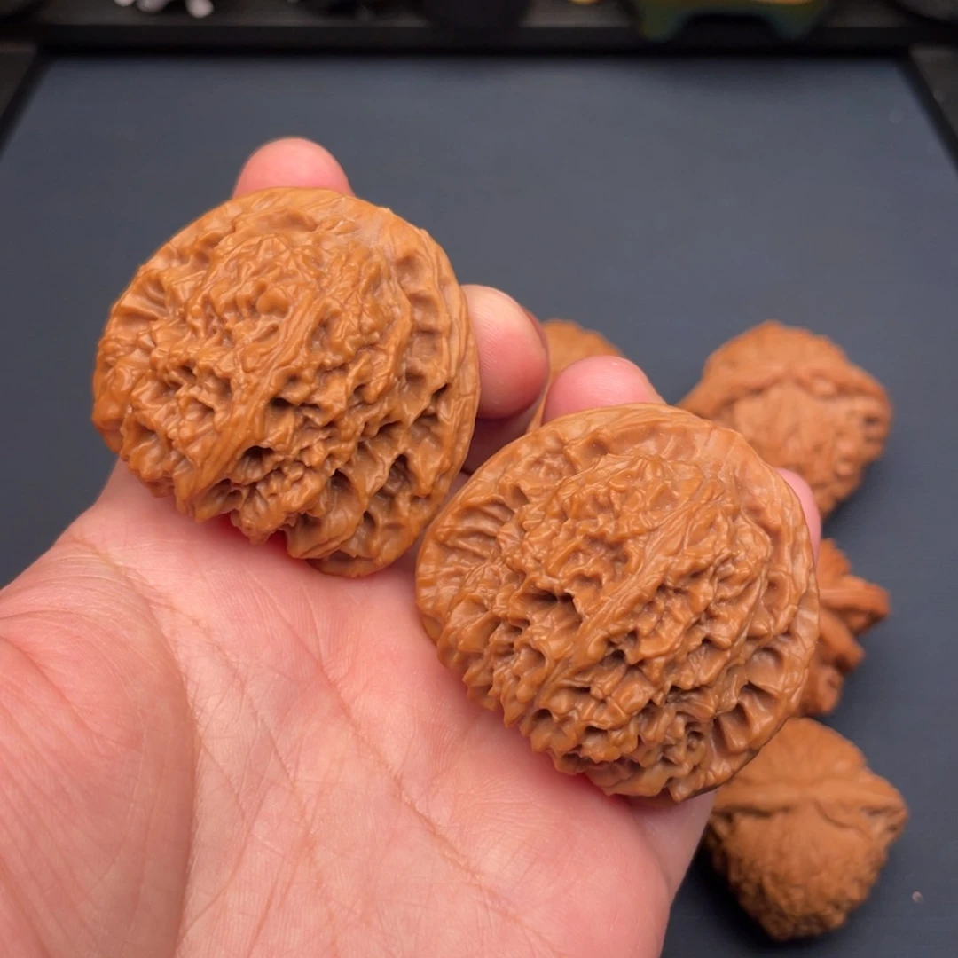 把件文玩核桃全品无修44.5凹底三角疆