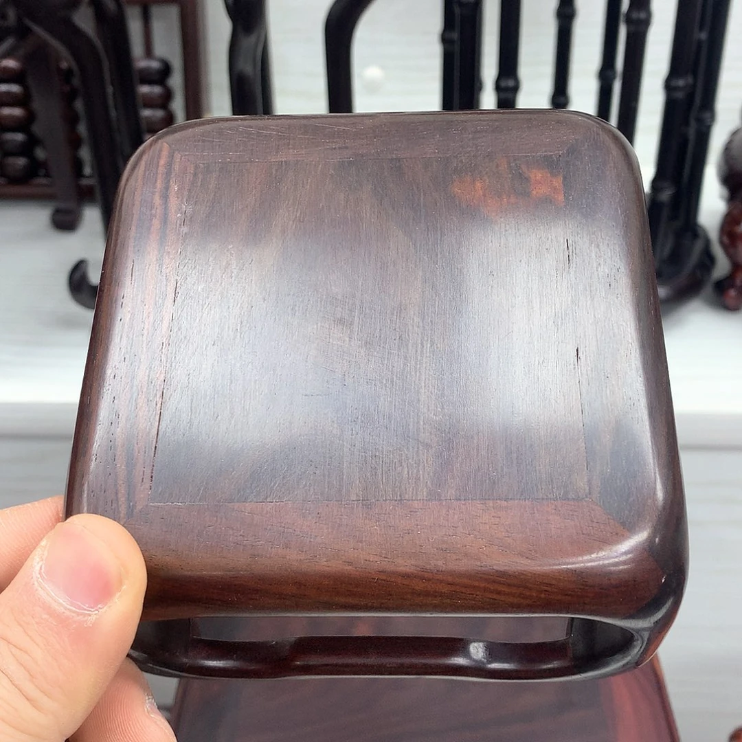 藤类大红酸枝面包底座