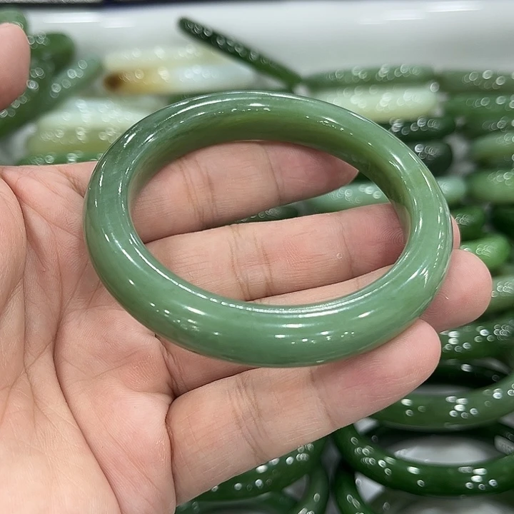 和田玉未镶嵌手镯57～1