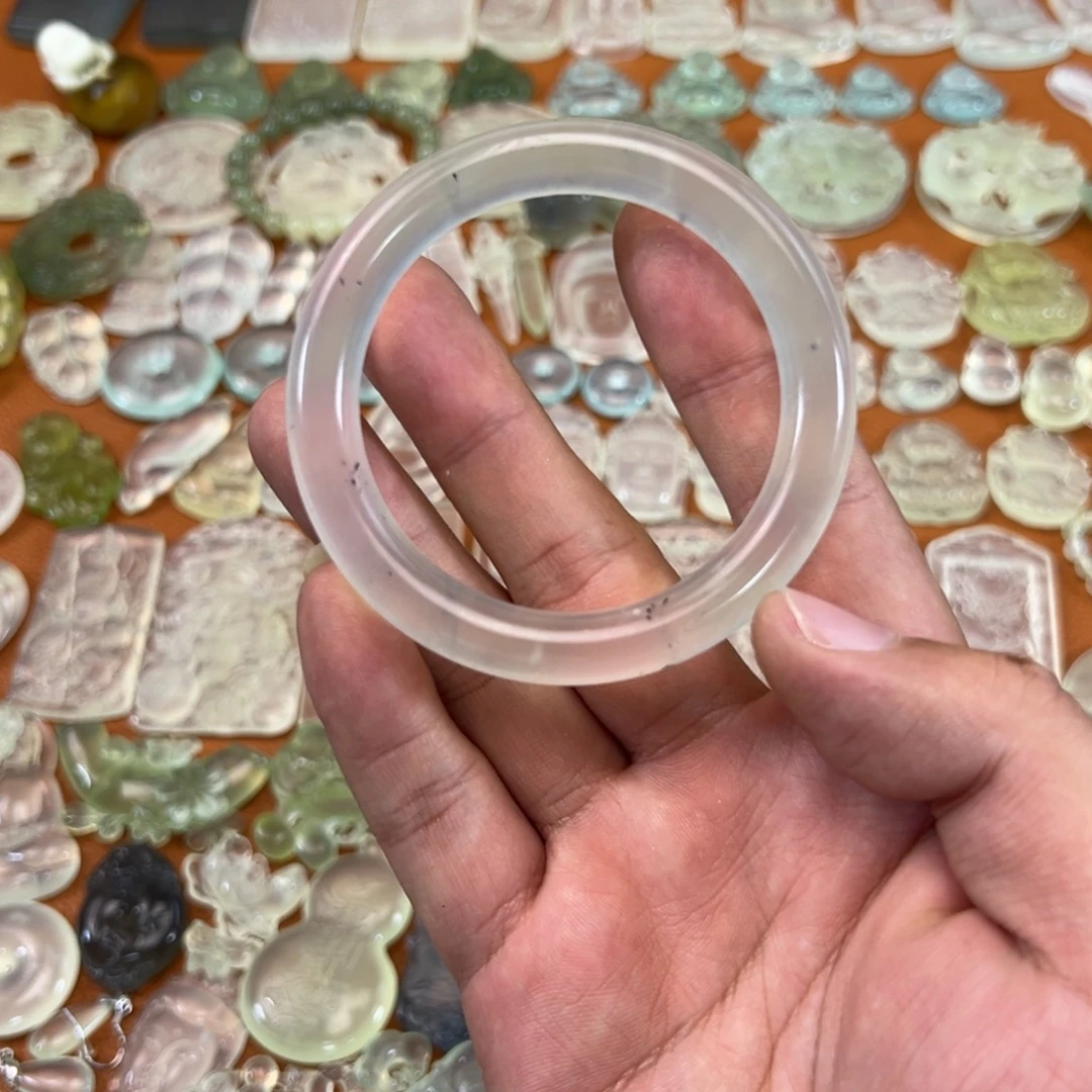 蛇纹石玉未镶嵌多样性随机发一54.7