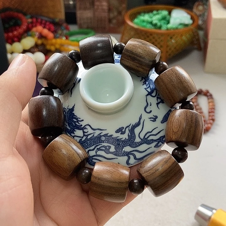 瓷片不哈哈哈哈哈哈哈哈好吧