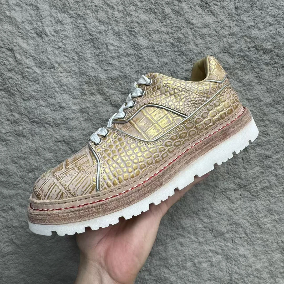金色鳄鱼皮工装皮底百搭时尚休闲鞋