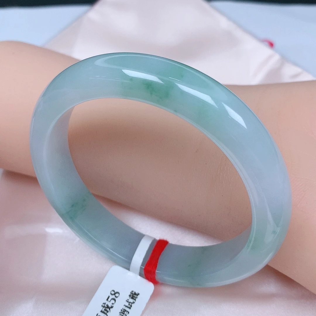 【闪购商品】翡翠手镯未镶嵌，58