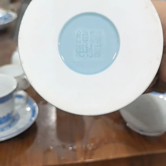 浮***️当代景德镇陶瓷工艺品