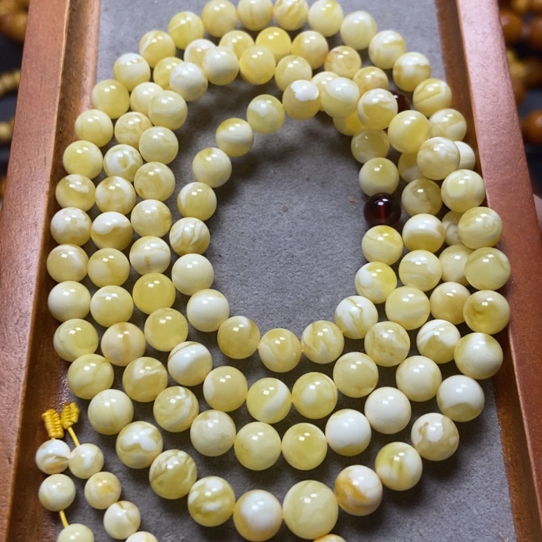 蜜蜡未镶嵌珠宝奇石