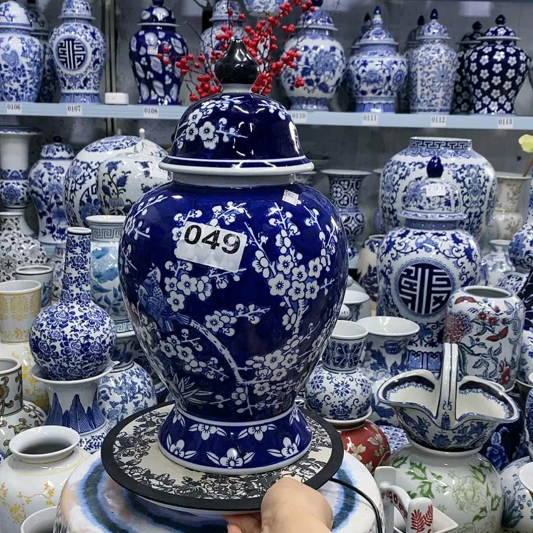 【闪购商品】摆件遗***好微瑕将军罐瓷器…………………………