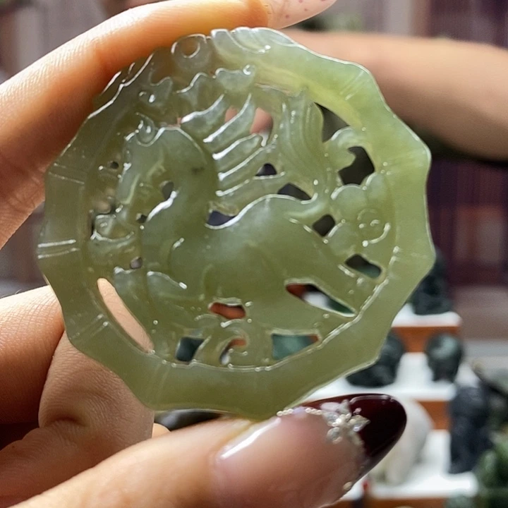 和田玉未镶嵌颈饰永**运