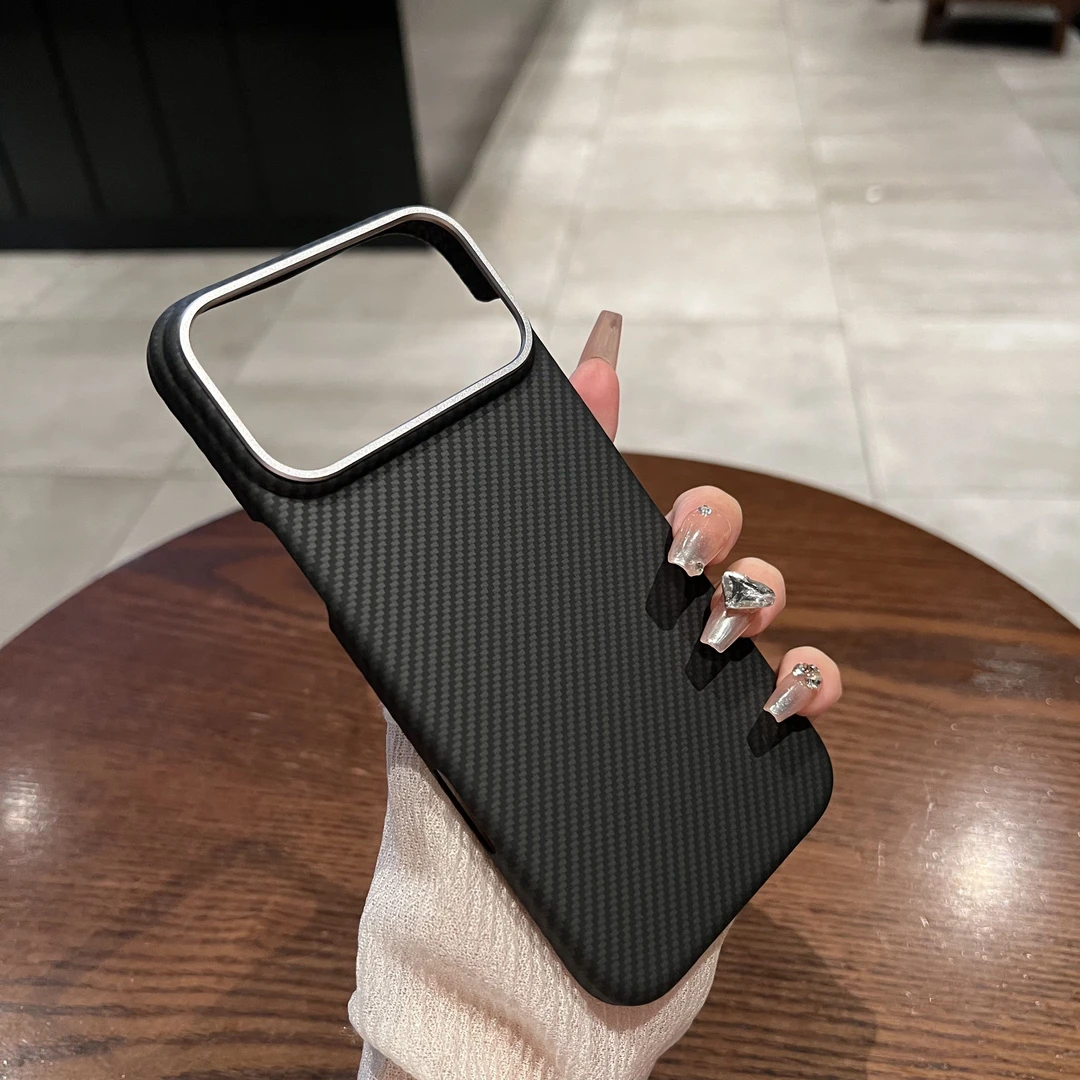 适用苹果17pro手机壳碳纤维纹理超薄磨砂防汗防指纹全包防摔男女