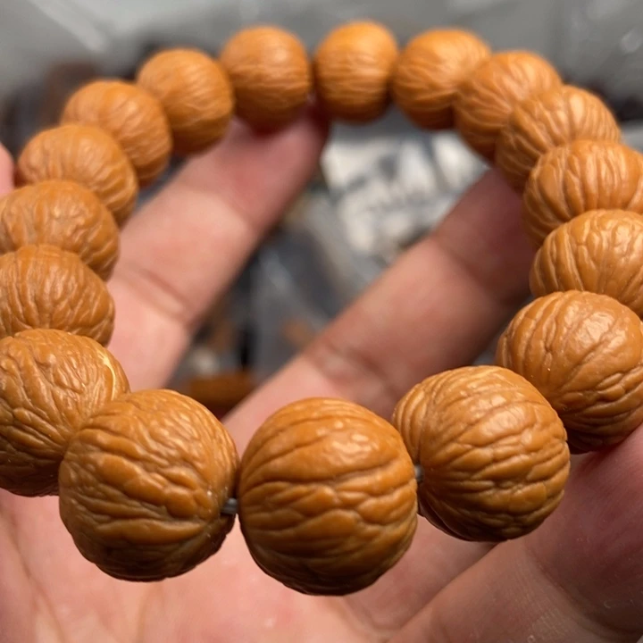 猴头核桃吊坠文玩手串