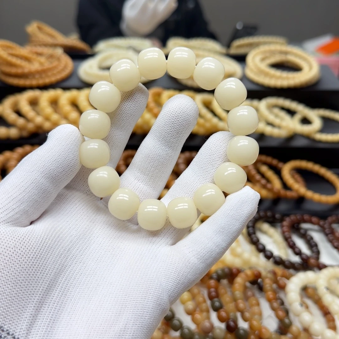 手串菩提根/象牙果14×15 5年 鬼工