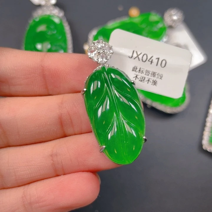 【闪购商品】颈饰银S925镶嵌翡翠翡翠