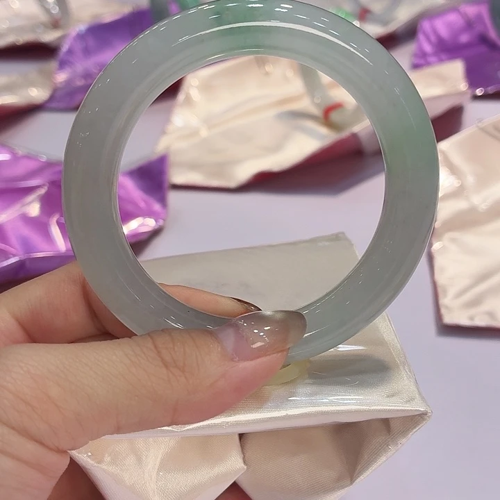 翡翠未镶嵌手镯55.2圈口