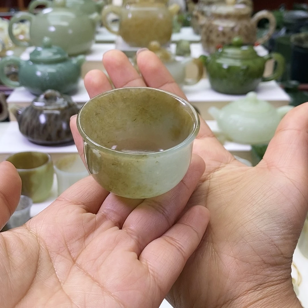 和田玉茶杯未镶嵌