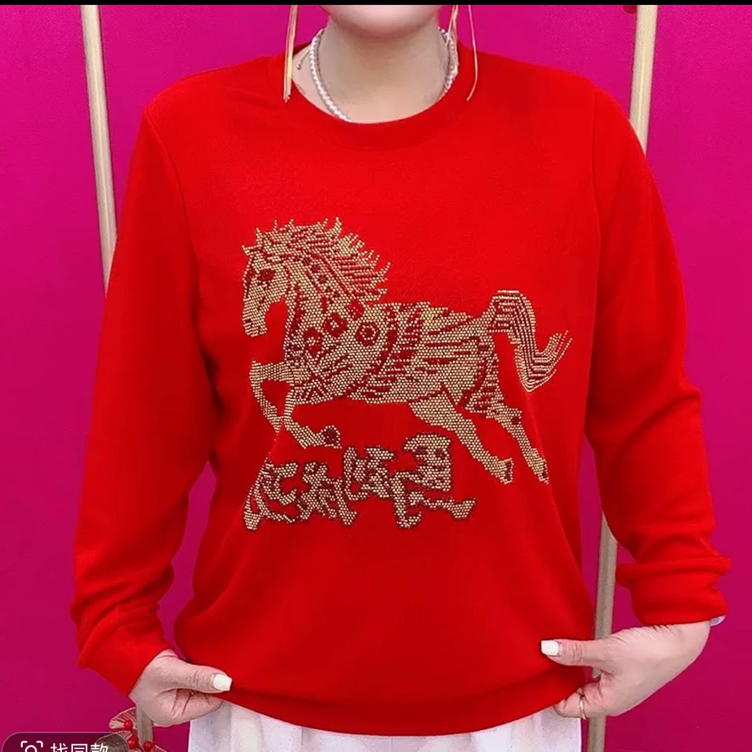 新款马年红色烫钻曲珠针织柔软舒适百搭休闲打底衫