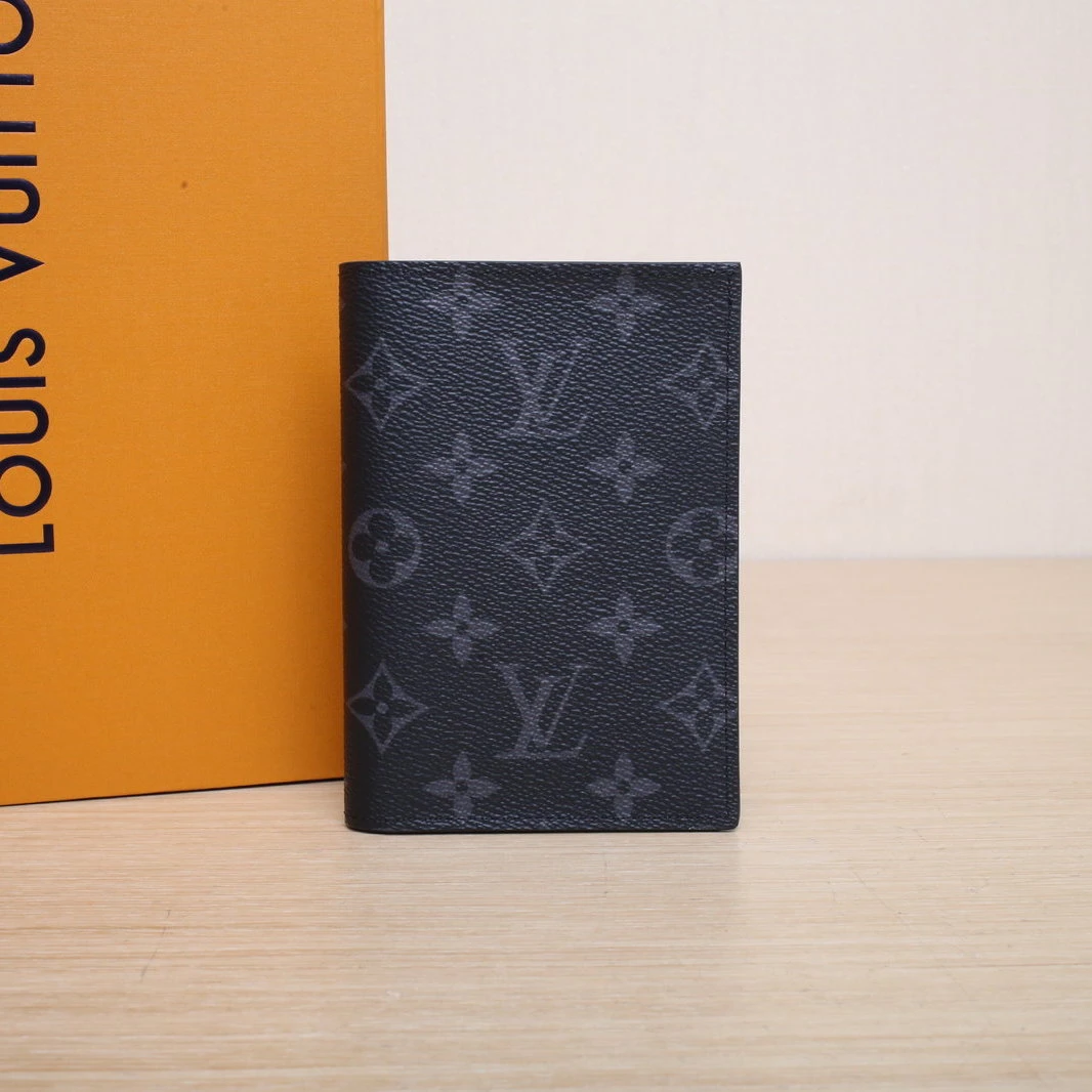 99新 LouisVuitton/路易威登 小花Jerry 老花 芯片 黑色 护照夹