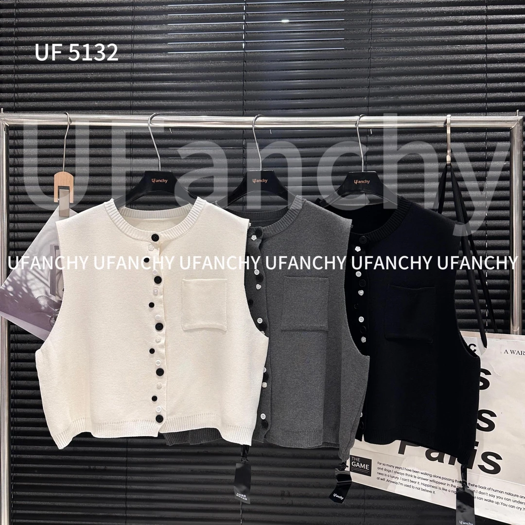 杨杨 UF-时尚针织马夹上衣5132