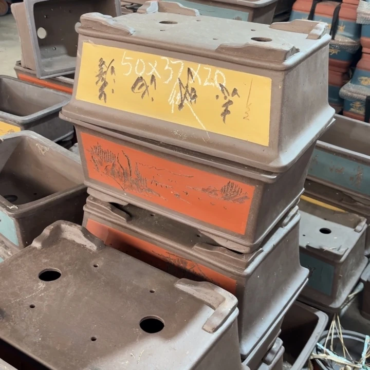 花盆紫砂150-2。      50-37-20