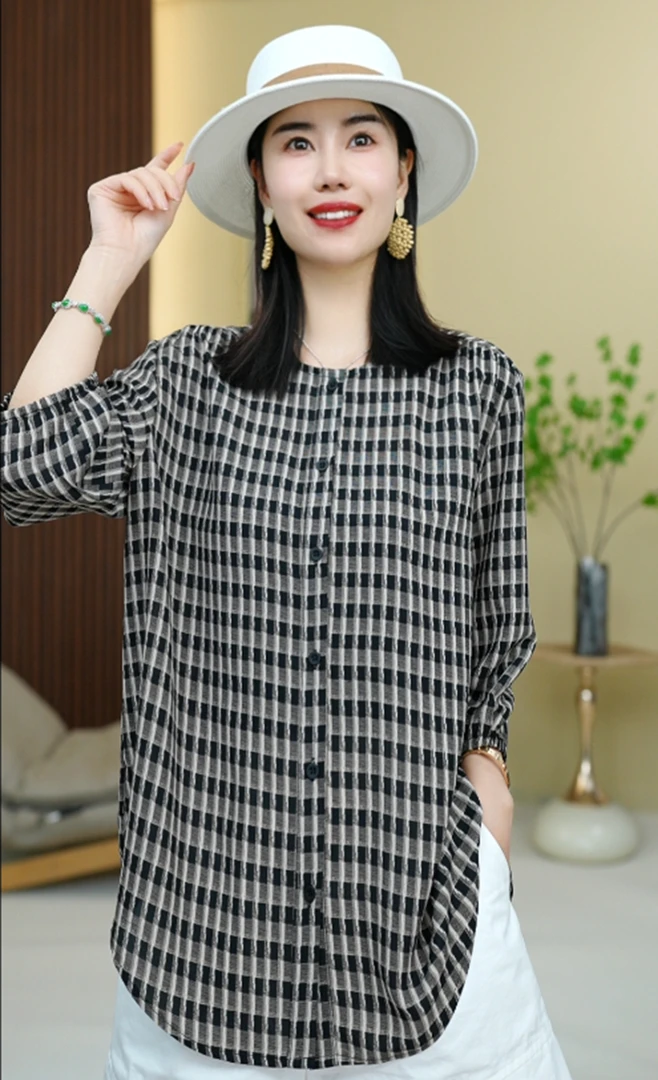 BEIJU 2025新款格纹时尚气质轻奢百搭洋气宽松圆领格子衬衫女8637