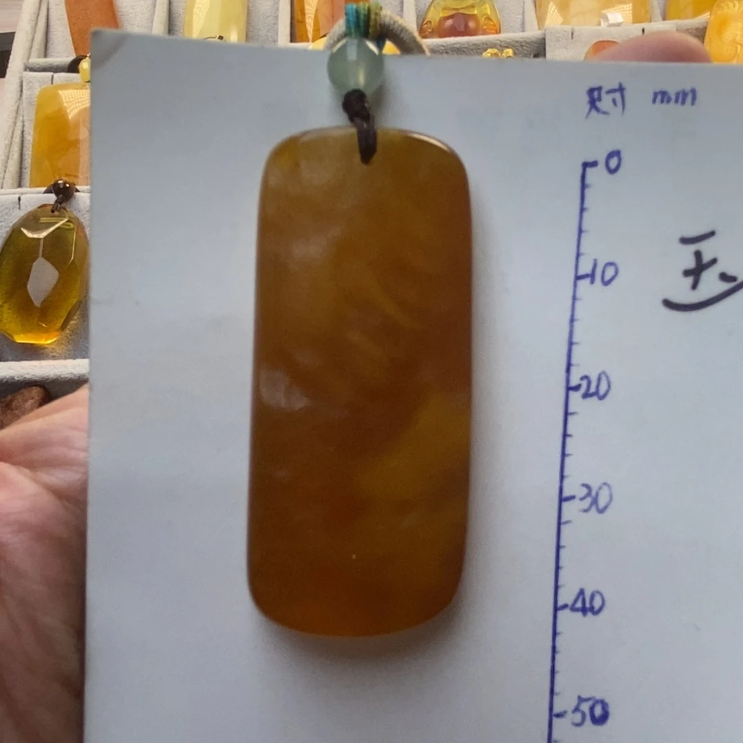 琥珀未镶嵌珠宝奇石