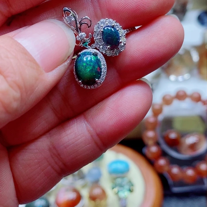 水晶颈饰未镶嵌玥****长水晶