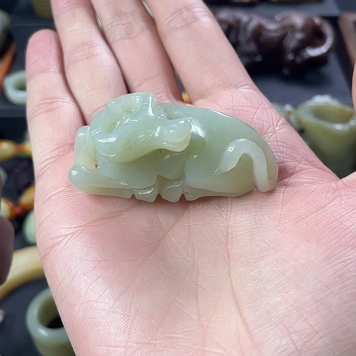 和田玉（糖玉）未镶嵌颈饰