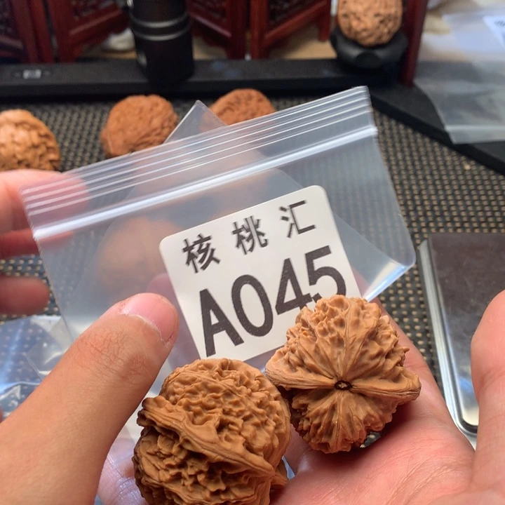 吊坠文玩核桃核老闷