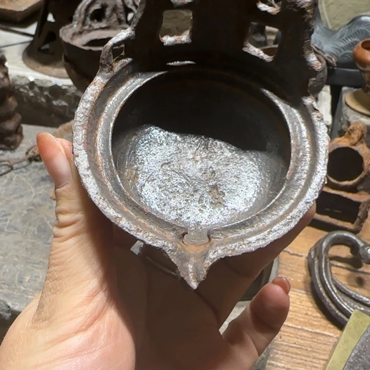 金属铁油灯 油灯碗 镂空