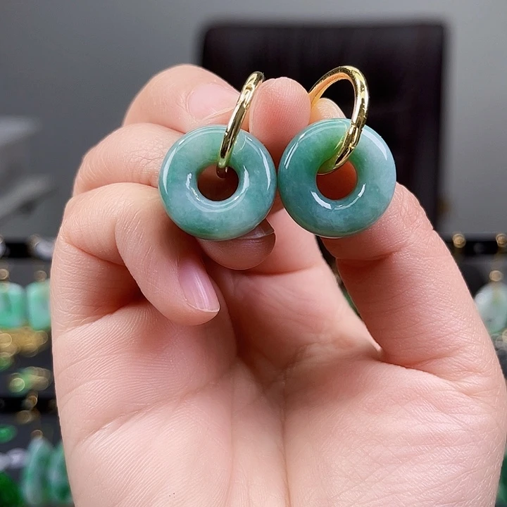 翡翠耳饰未镶嵌饰品