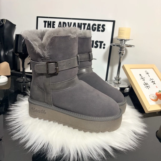 冬季新款真皮厚底防滑加绒加厚保暖中筒骑士雪地靴女百搭时尚2599