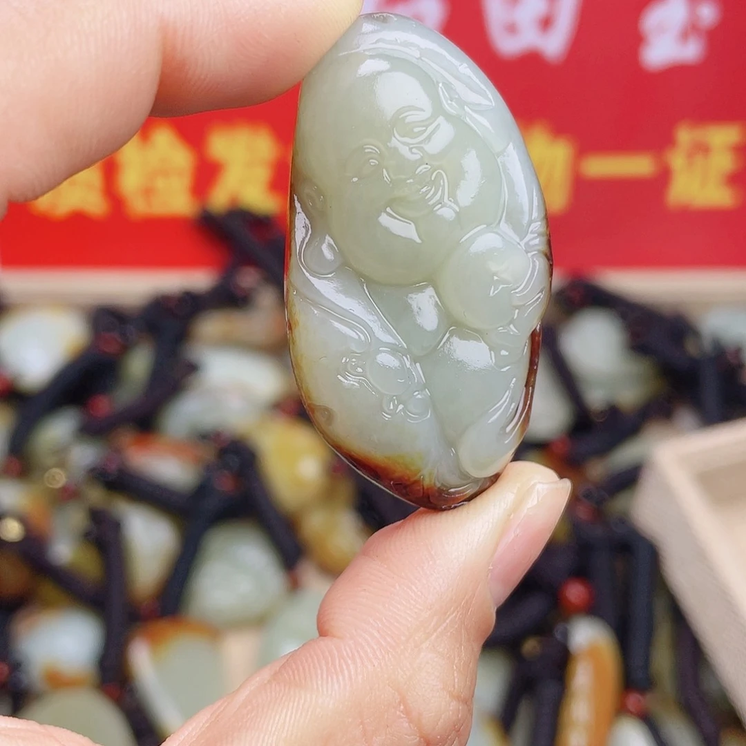 和田玉颈饰未镶嵌