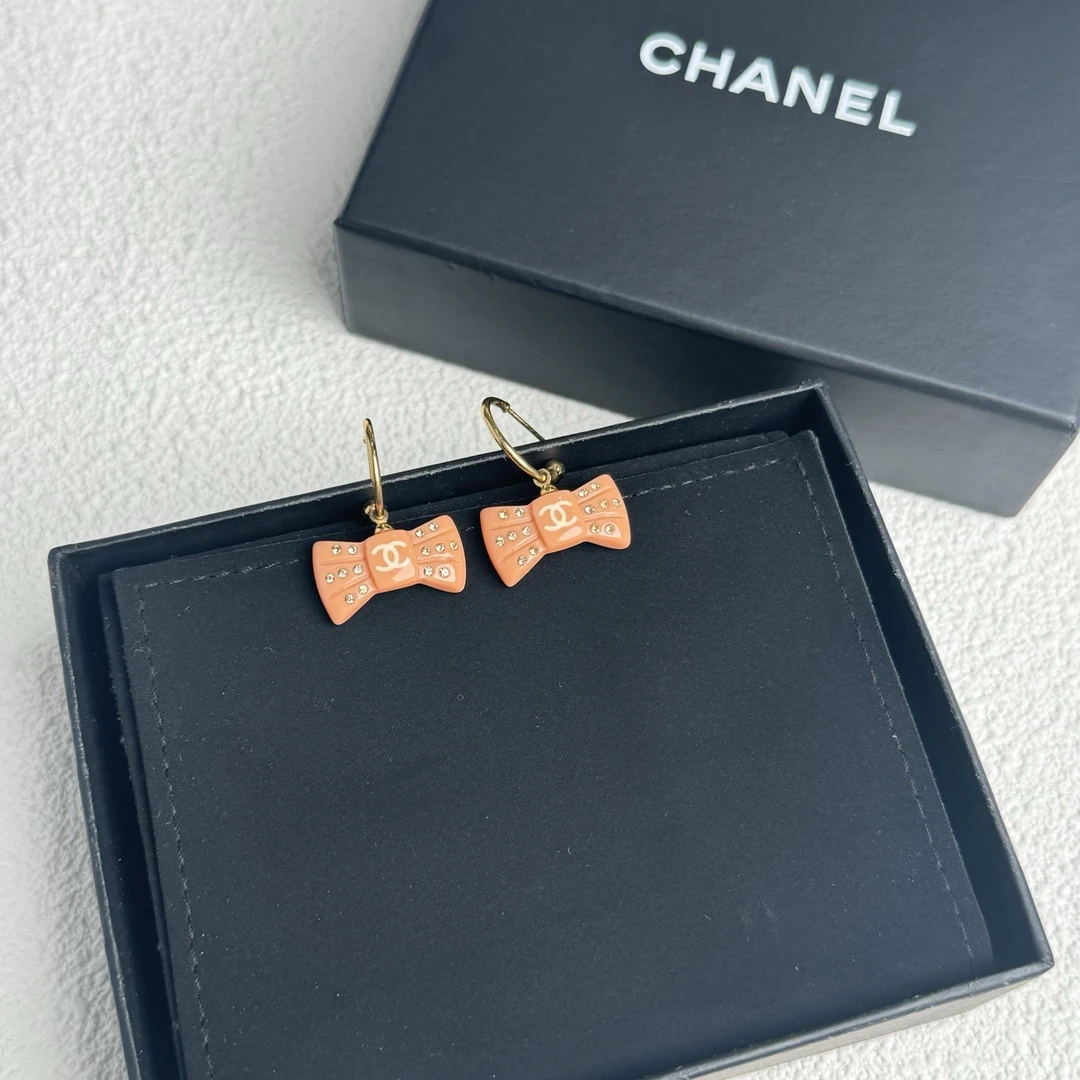 95新 Chanel/香奈儿 泡泡中古Chanel粉色蝴蝶结吊坠耳钉