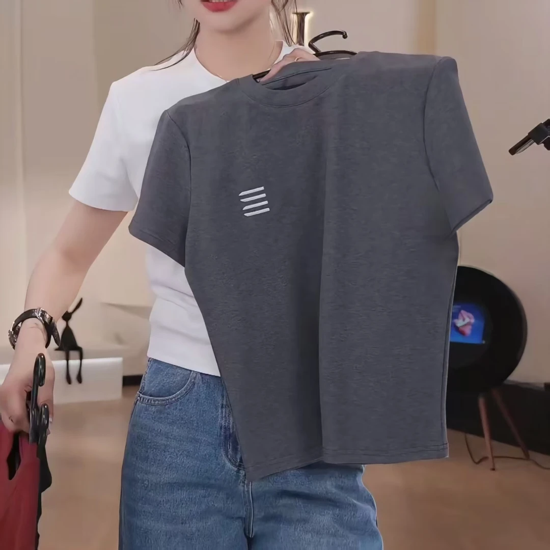 【经典不挑】春款时尚百搭圆领高质量四条杠短袖上衣LK2501321