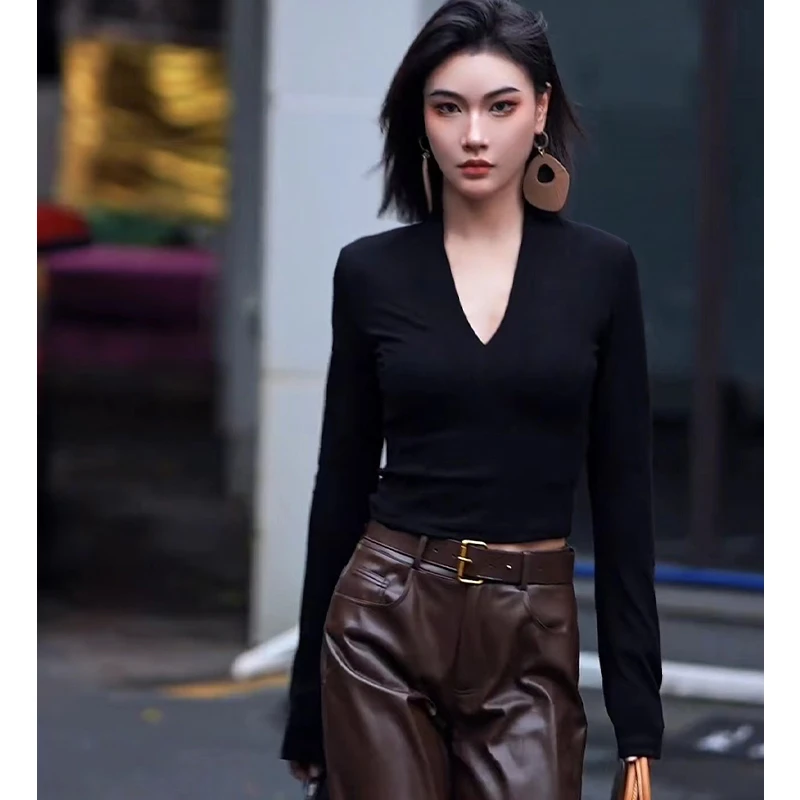 法式V领长袖T恤女春秋季高级感气质修身显瘦打底衫风衣内搭上衣潮