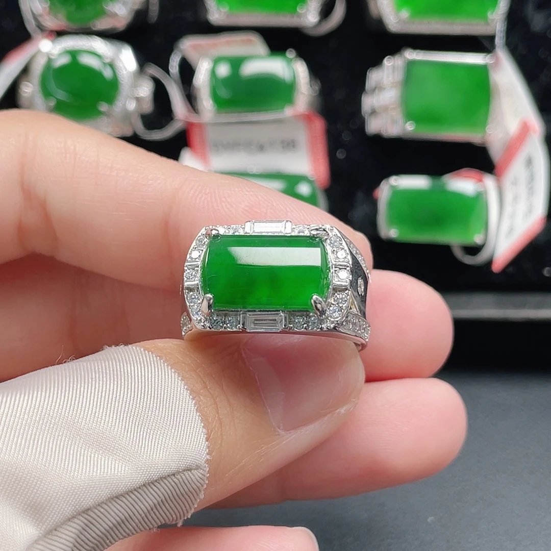 翡翠银S925镶嵌戒指天然A货翡翠没运费险3957