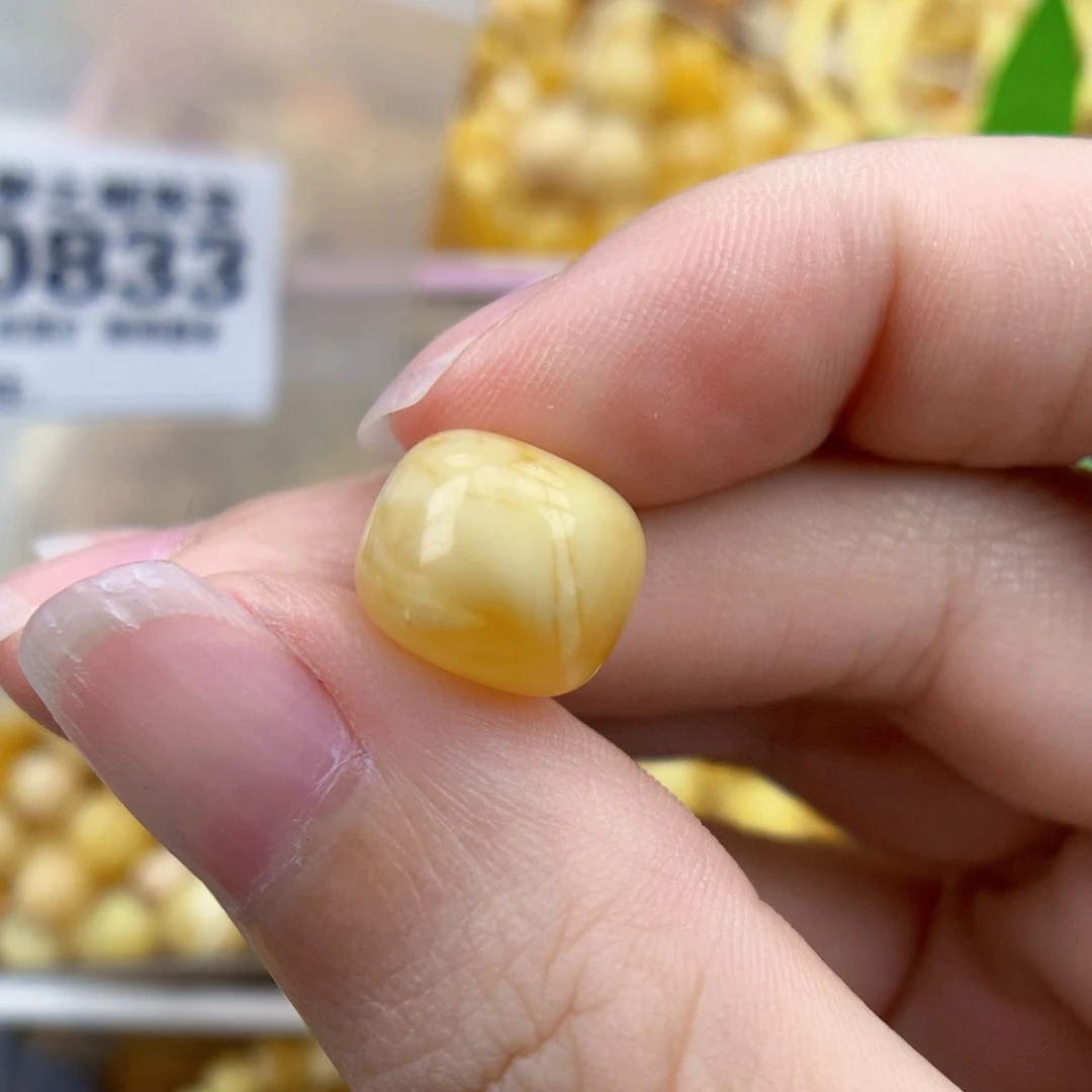 裸石琥珀未镶嵌11