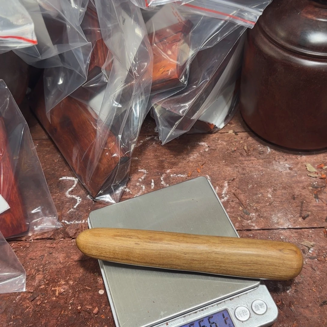 欣***帆木印度迈索尔老山檀香老料