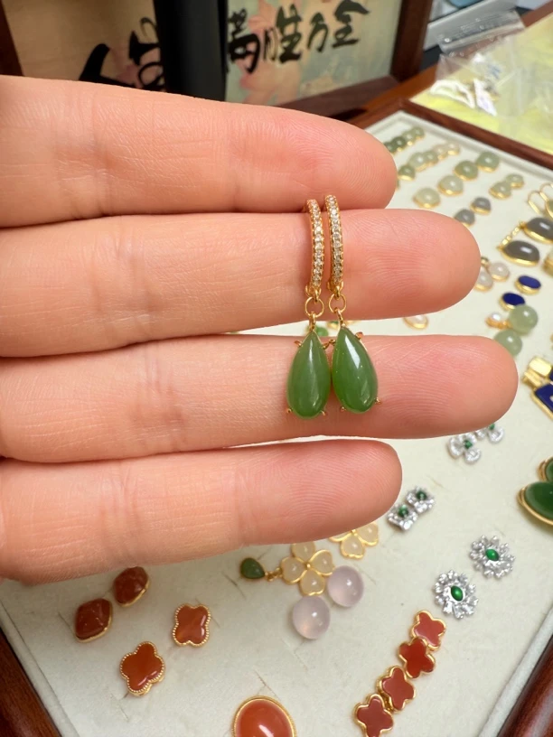 和田玉碧玉水滴款耳饰6×12时尚