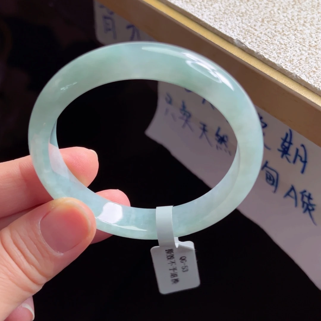 翡翠未镶嵌手镯手镯