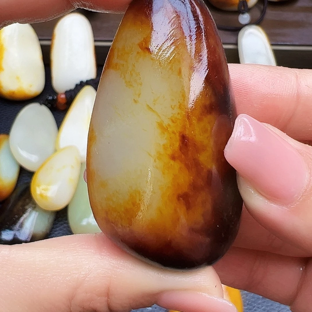 和田玉挂件未镶嵌