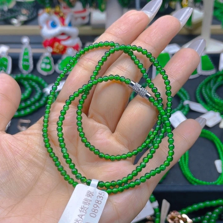 翡翠未镶嵌颈饰浓阳绿3