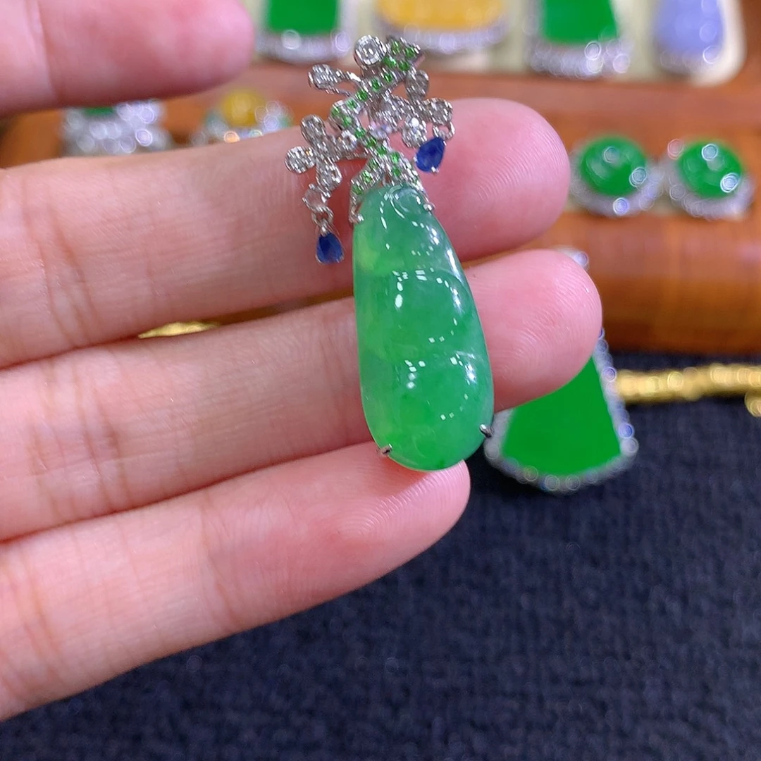 【闪购商品】翡翠18K金镶嵌吊坠(不含链)福豆